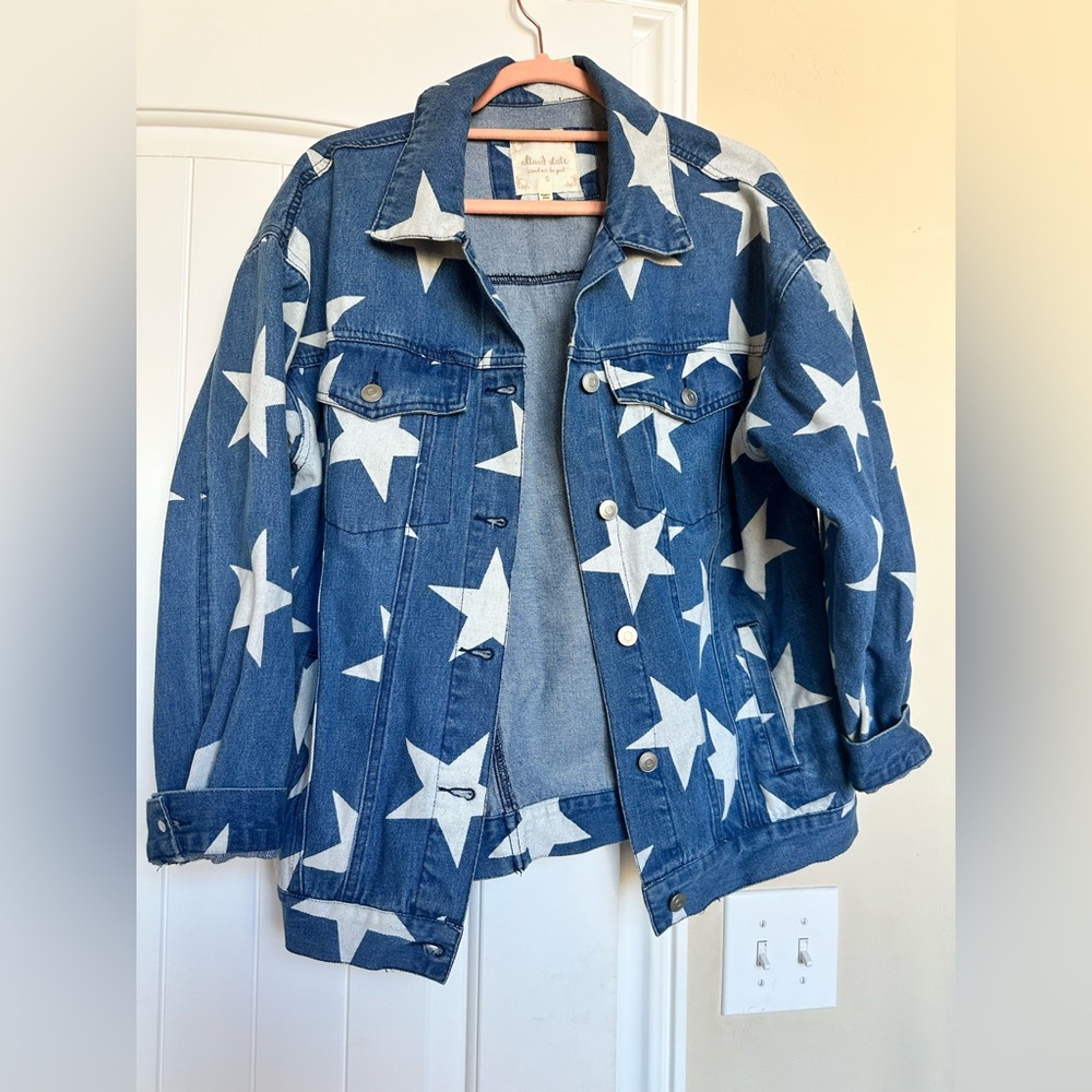 Altar'd State star Jean jacket size small blue and white